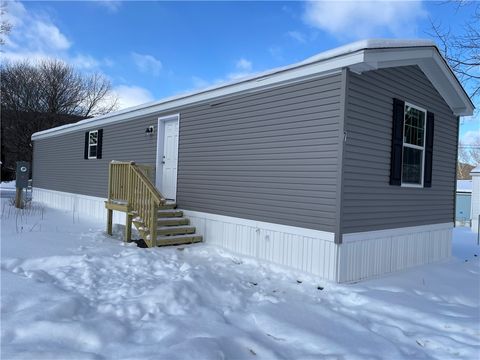 Mobile Home For Sale - 7 Flamingo Drive Dr<br/> Cayuga County, Moravia, NY 13118