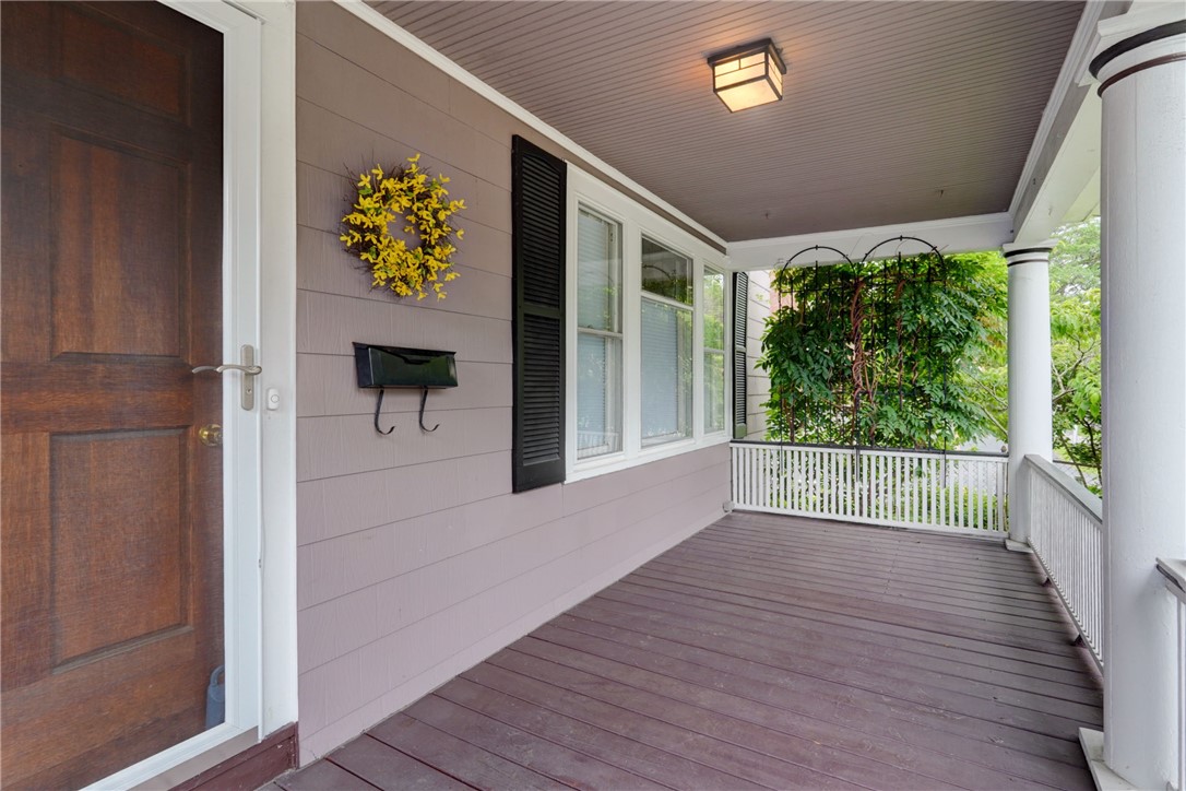 607 Parsells Avenue