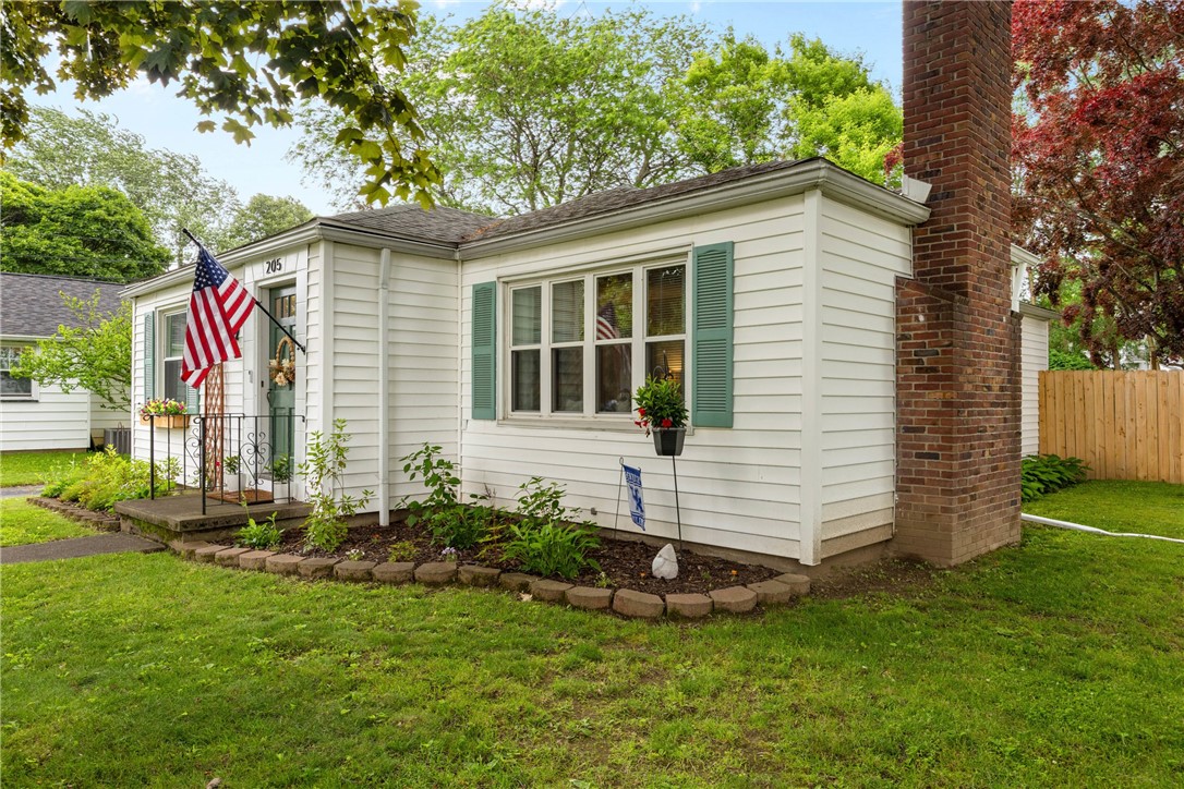 Search Properties 2 205 dake avenue