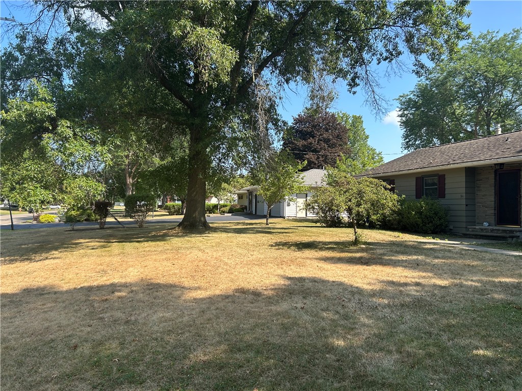 33 Suburban Drive