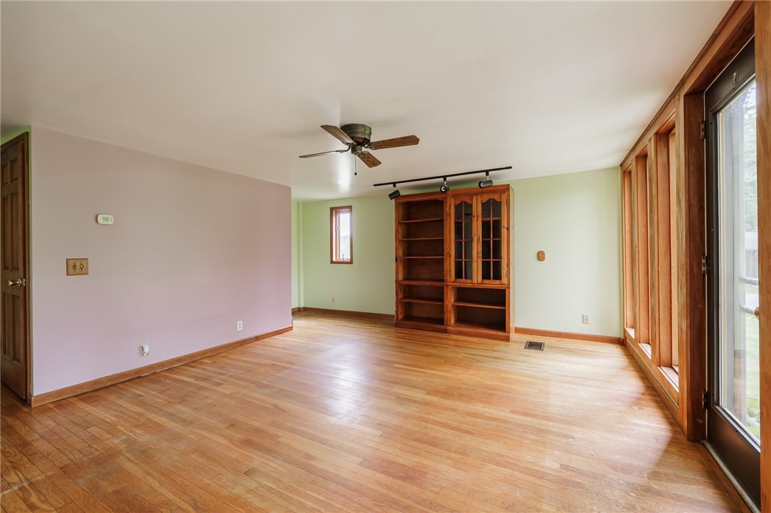 6695 Fisher Road, Ontario, New York image 14