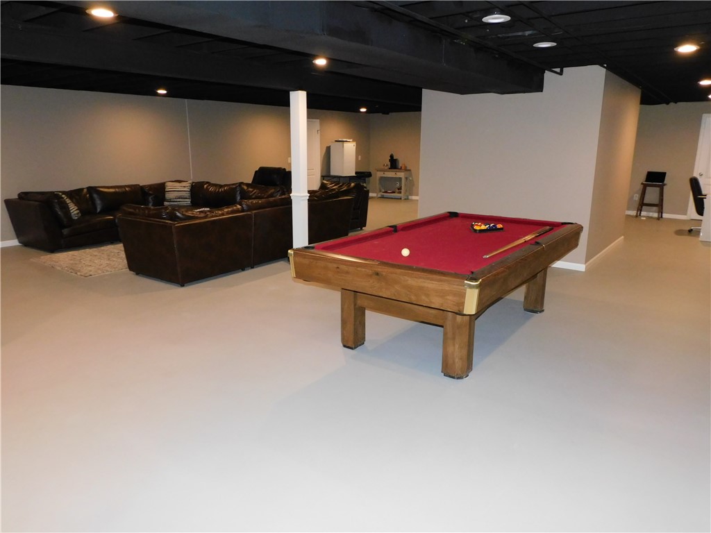 42 Creekview Lane, Greece, New York image 37