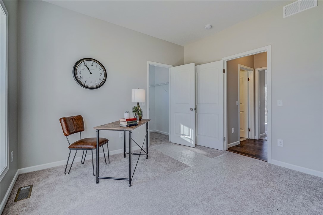 Lot 5 Mile Square Road