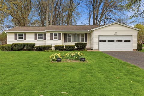 Homes For Sale - 337 Laurelwood Drive<br/> Greece, NY 14626