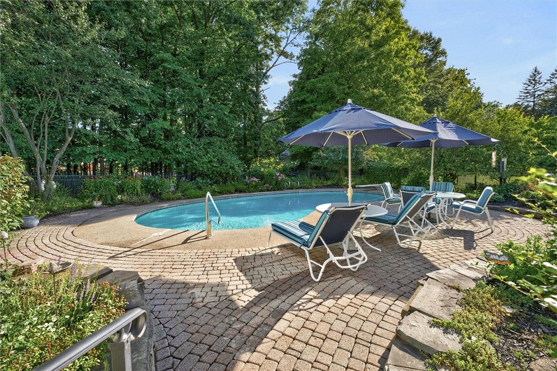 103 Stuyvesant Road