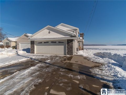 Photo of 2404 Lakeside Drive, Busti, NY 14710 (MLS # R1655122)