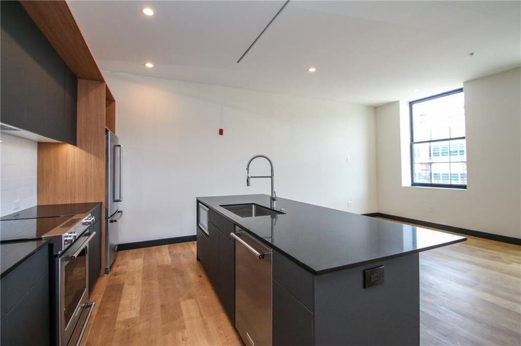 Photo of 33 Russell Street #205, Rochester, NY 14607 (MLS # R1677037)