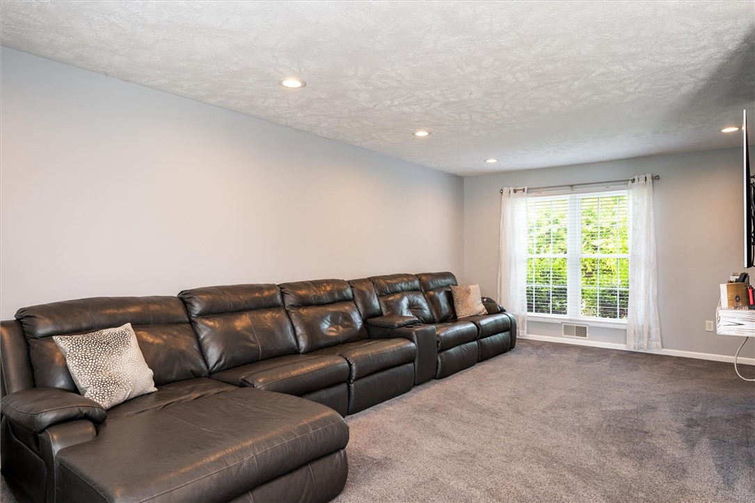 311 Leerie Drive, Greece, New York image 15
