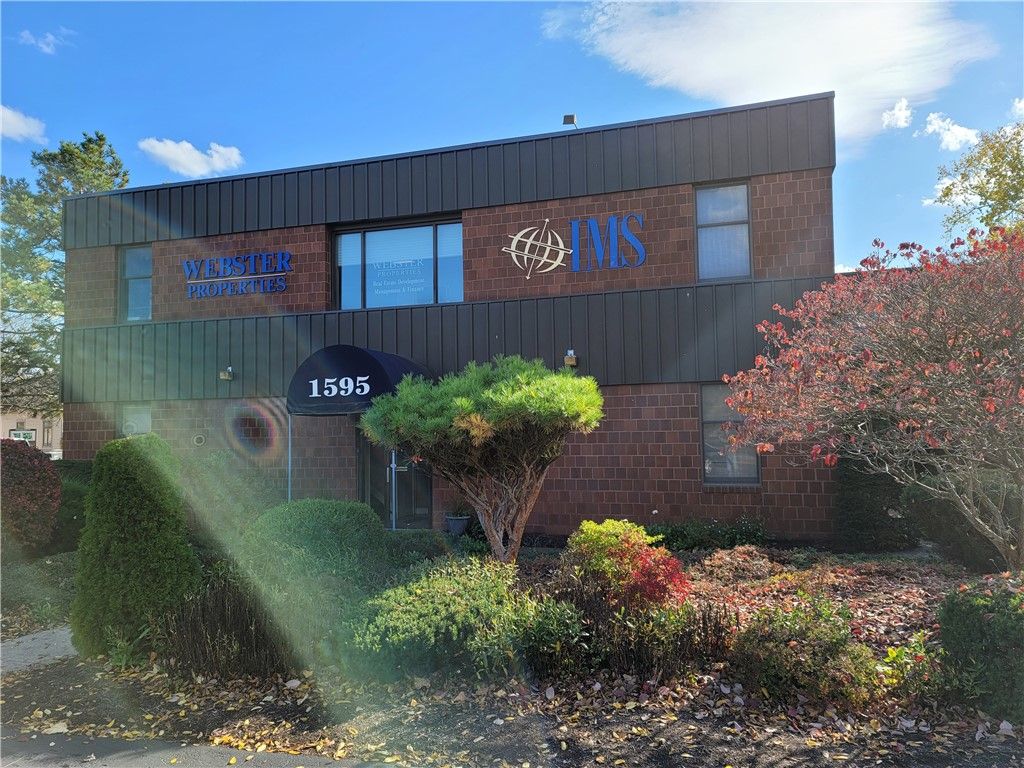 Photo of 1595 Elmwood Ave Avenue #6, Brighton, NY 14620 (MLS # R1661049)