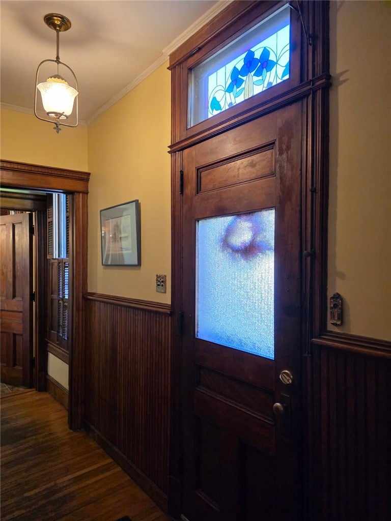 213 E East Main Street