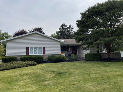 75 Towpath Lane Rochester NY 14618