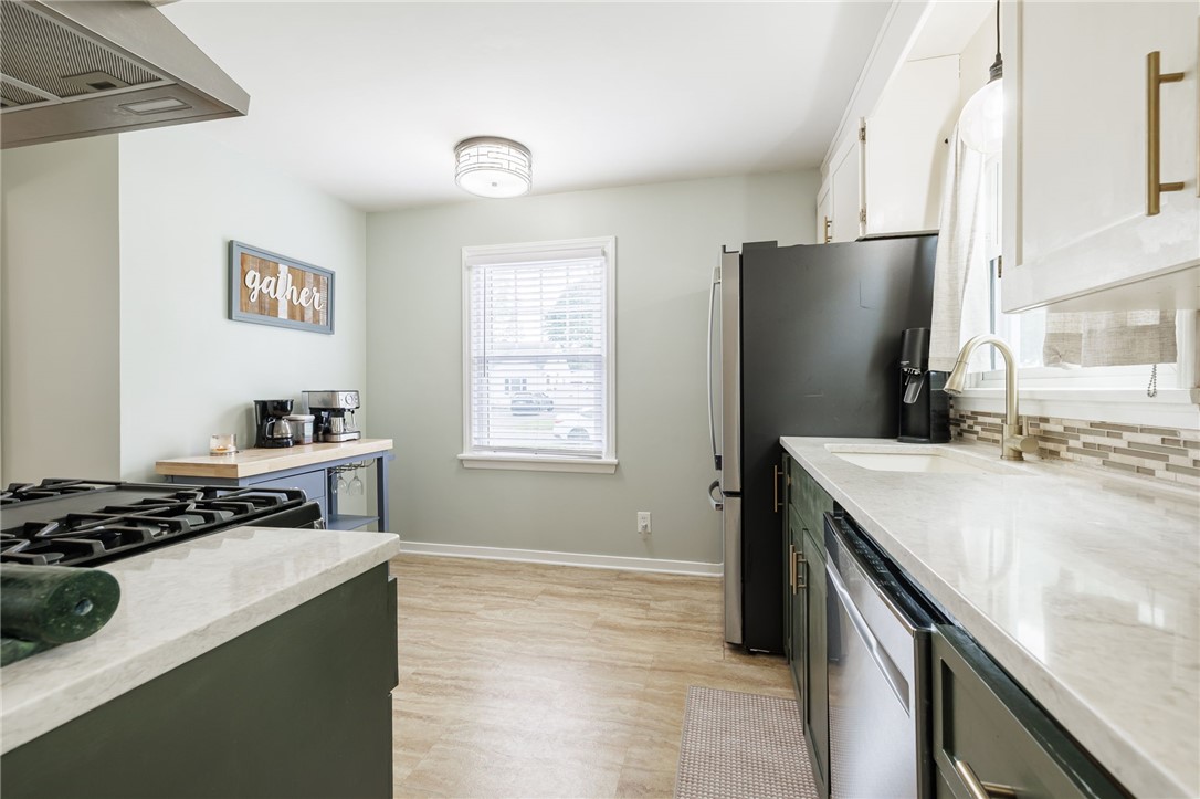 93 Willowbrook Road, Greece, New York image 3