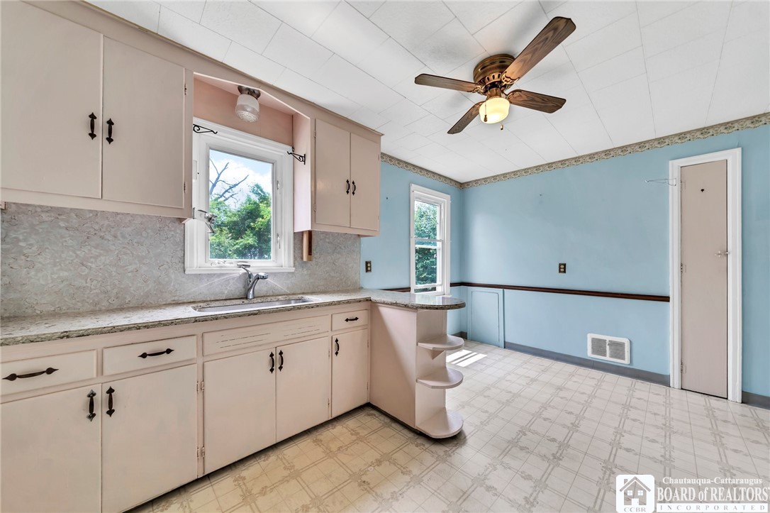 175 Cleveland Drive, Tonawanda, New York image 5