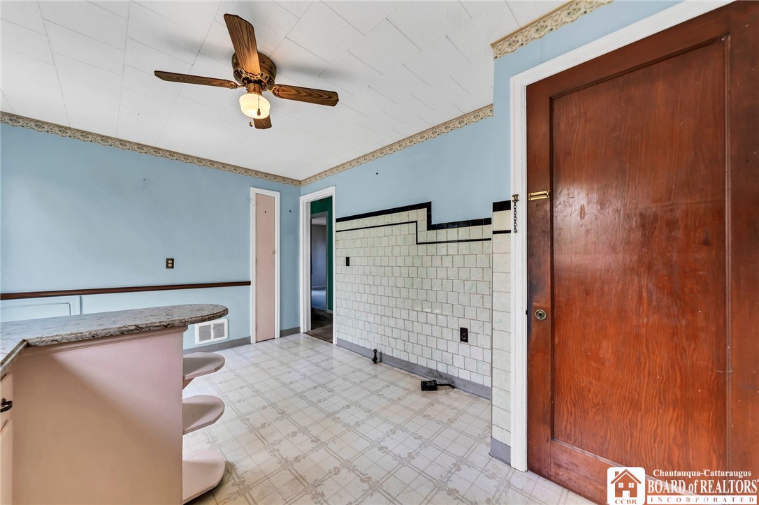 175 Cleveland Drive, Tonawanda, New York image 2