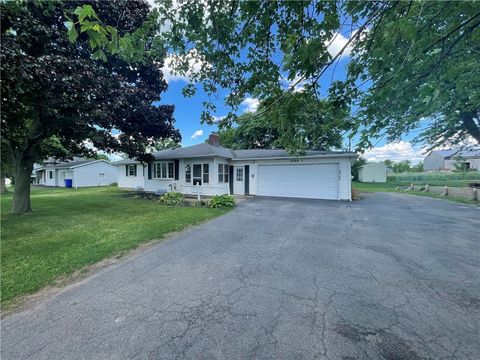 Homes For Sale - 3768 Sweden Walker Road<br/> Clarkson, NY 14420