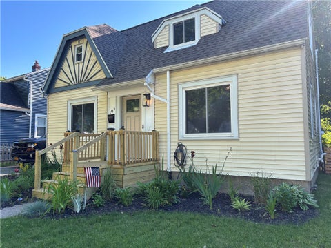 Homes For Sale - 107 Revella Street<br/> Rochester, NY 14609