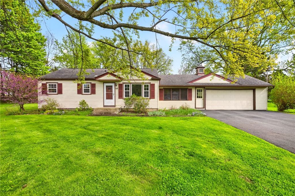 Photo of 127 Creek Hill Lane, Penfield, NY 14625 (MLS # R1679919)
