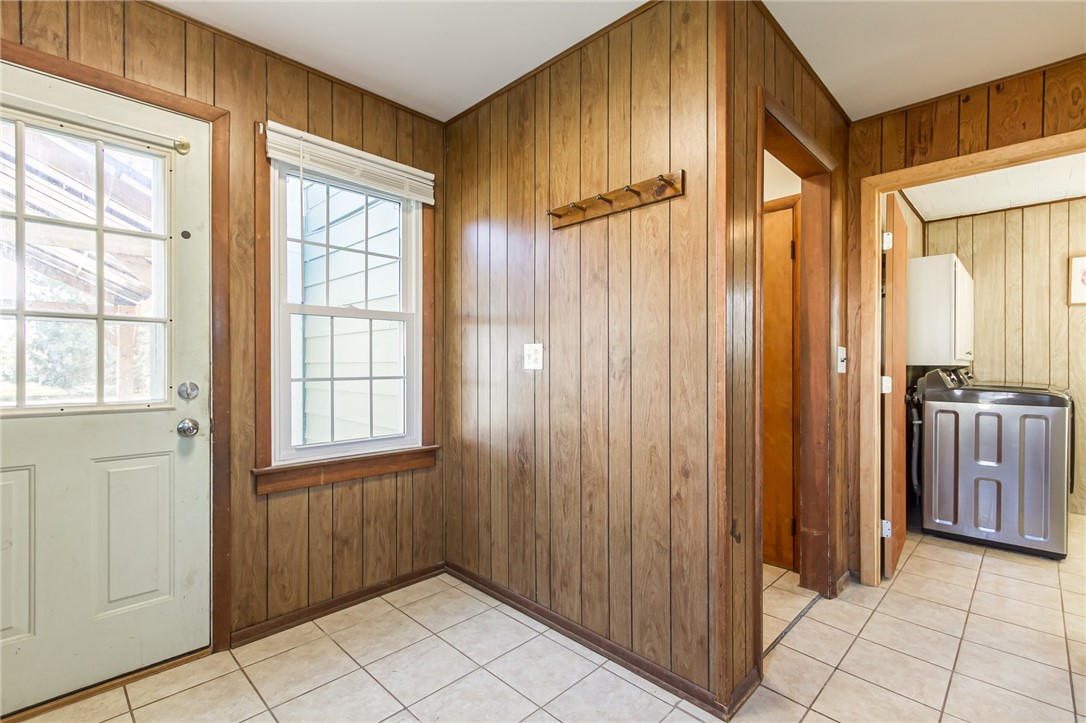 6813 Henkle Road, Lyons, New York image 24
