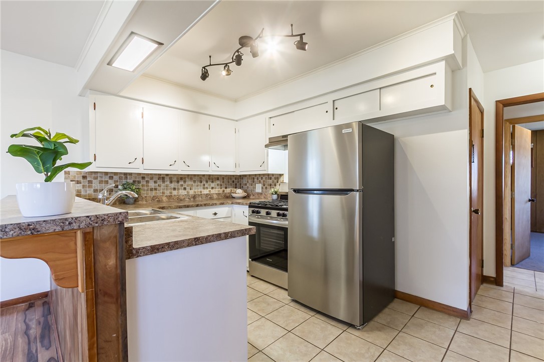 6813 Henkle Road, Lyons, New York image 6