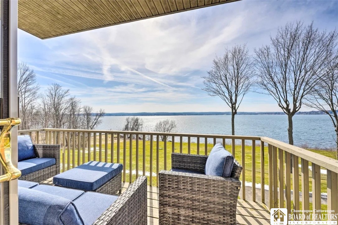 28 cayuga  l bld circle