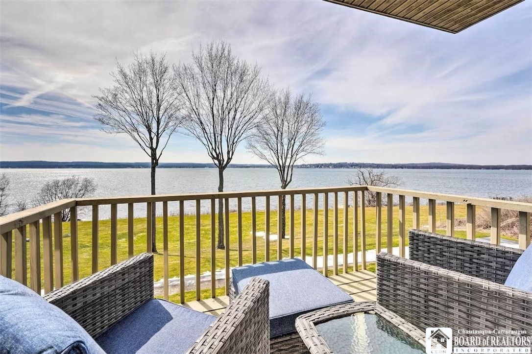 28 cayuga  l bld circle