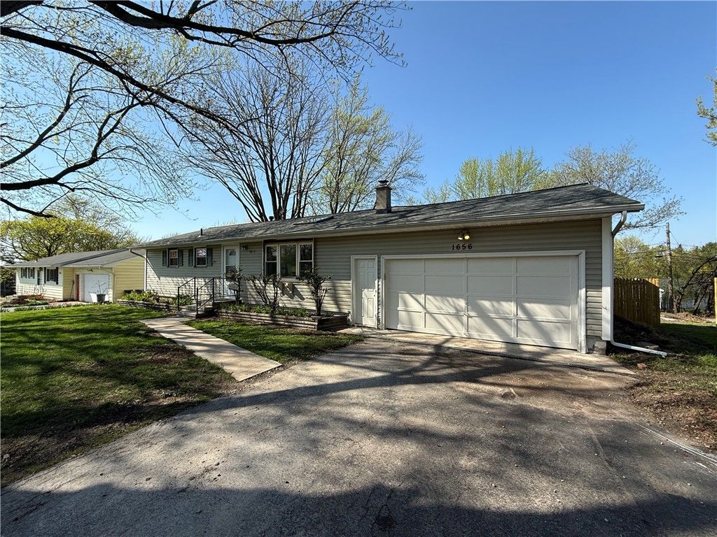 Photo of 1656 Jefferson Road, Henrietta, NY 14623 (MLS # R1676529)