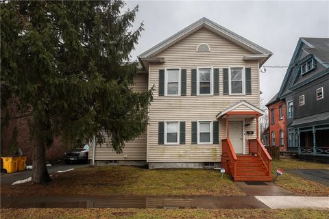 Photo of 122 E Chemung Place, Elmira City, NY 14904 (MLS # R1681104)