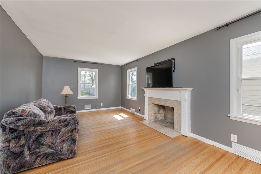 140 Northgate Road, Greece, New York image 5