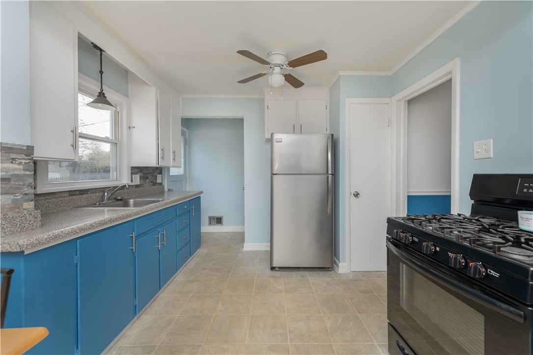 140 Northgate Road, Greece, New York image 9