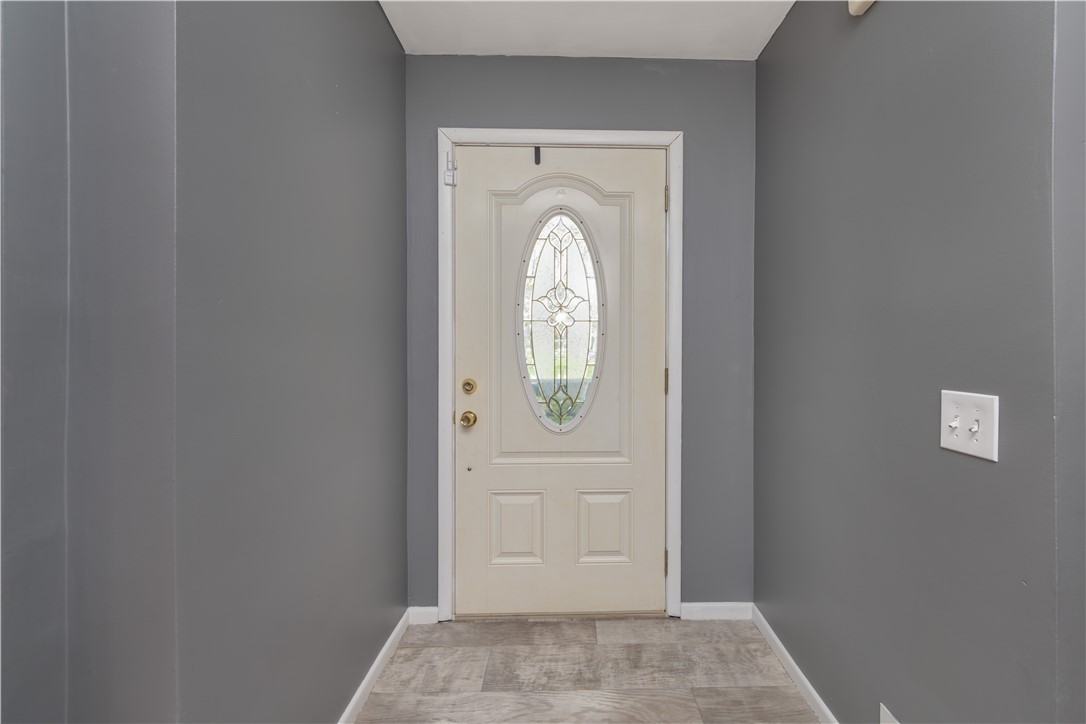 140 Northgate Road, Greece, New York image 3