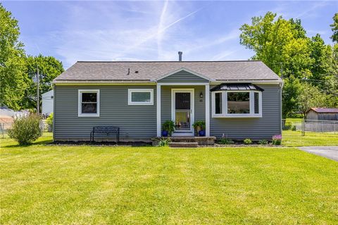 Homes For Sale - 48 Macon Drive<br/> Monroe County, Henrietta, NY 14623
