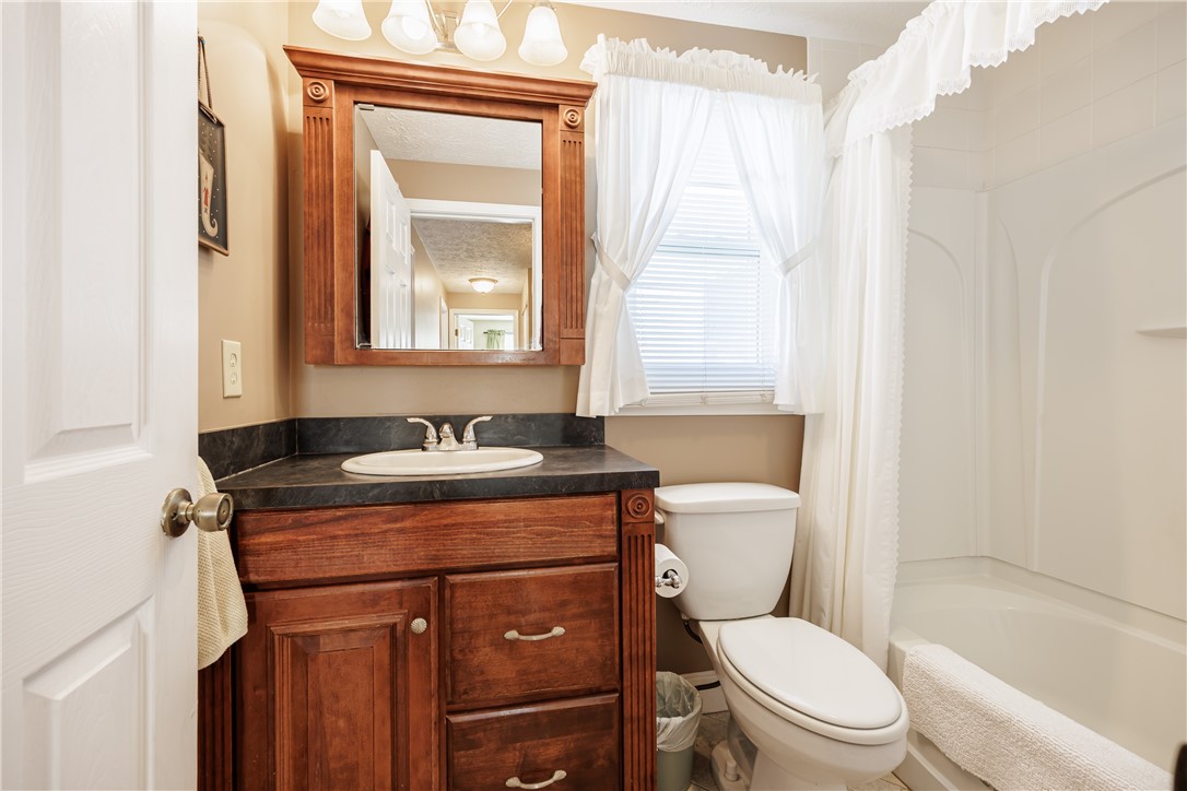 193 Carmel Court, Webster, New York image 21