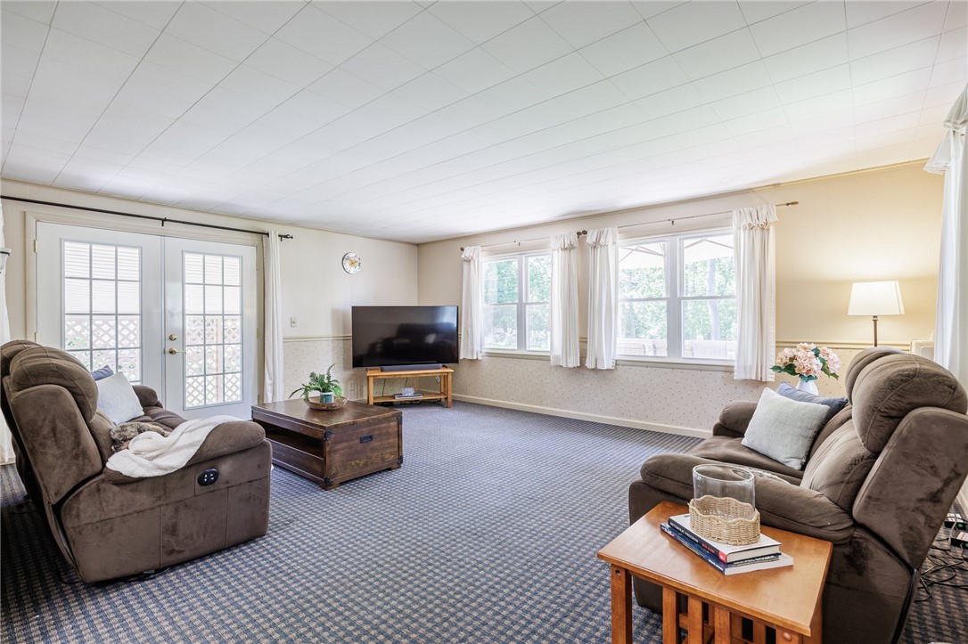 1039 Cherry Hill Lane, Webster, New York image 17