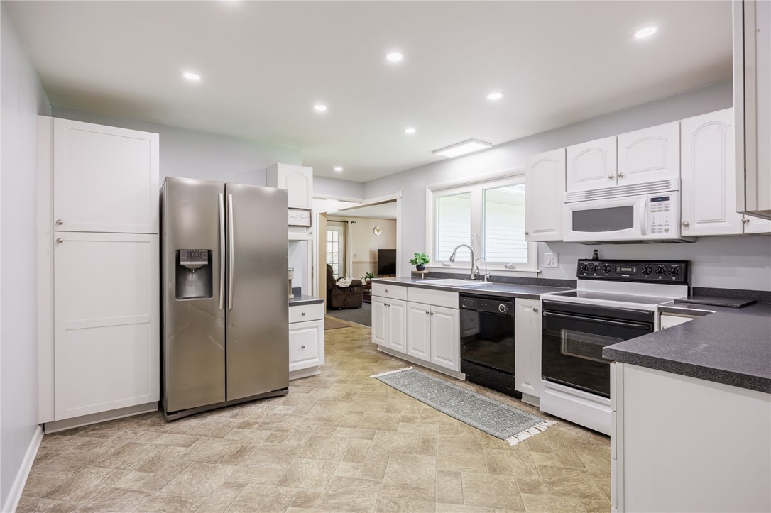 1039 Cherry Hill Lane, Webster, New York image 13