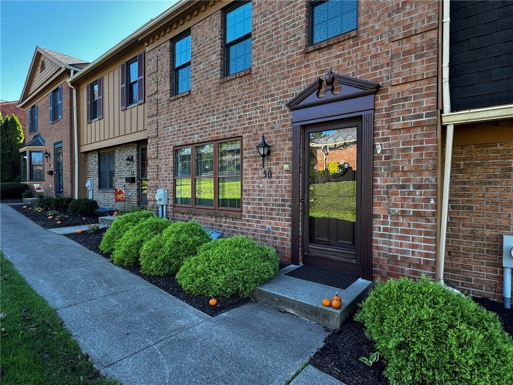 30 Dunbridge Hts