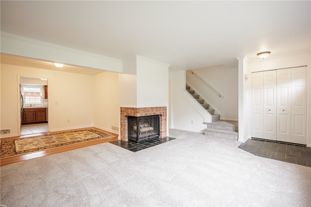 30 Dunbridge Hts