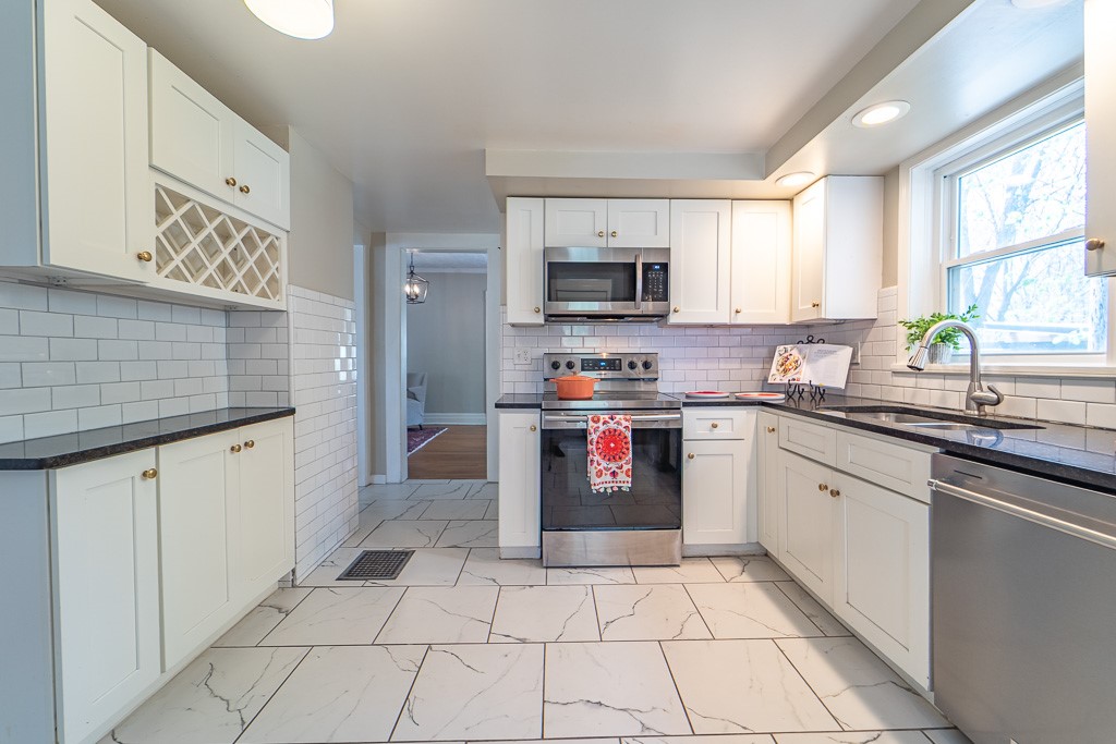 406 Linden Street, Rochester, New York image 13