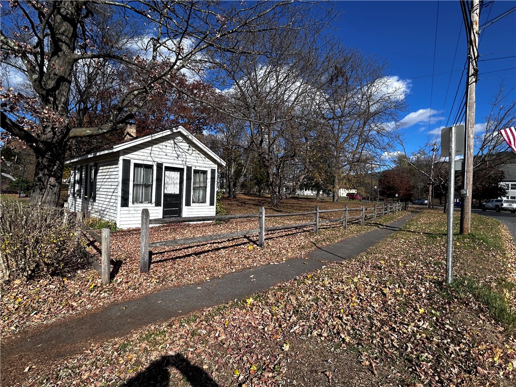 93 Main Street, Laurens, New York image 38