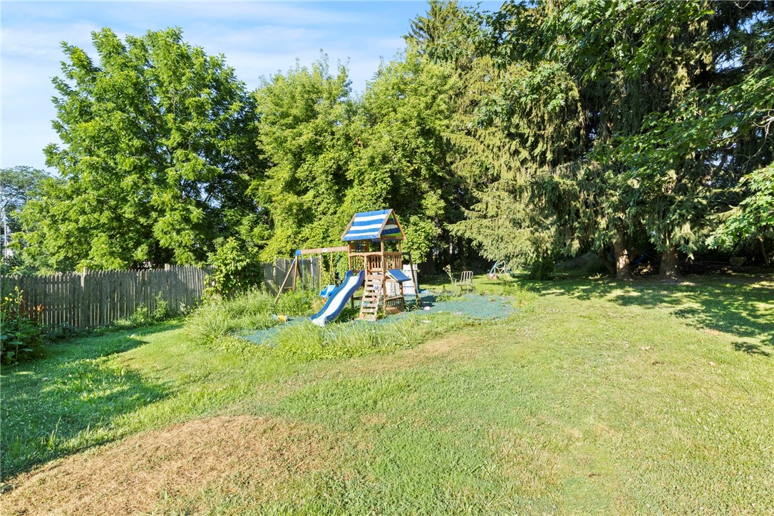 Yates, New York 14098, United States, 3 Bedrooms Bedrooms, ,2 BathroomsBathrooms,Residential,Active,176190