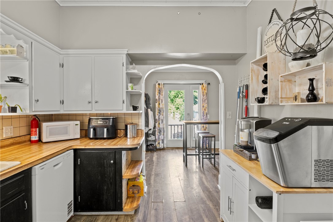 Yates, New York 14098, United States, 3 Bedrooms Bedrooms, ,2 BathroomsBathrooms,Residential,Active,176190