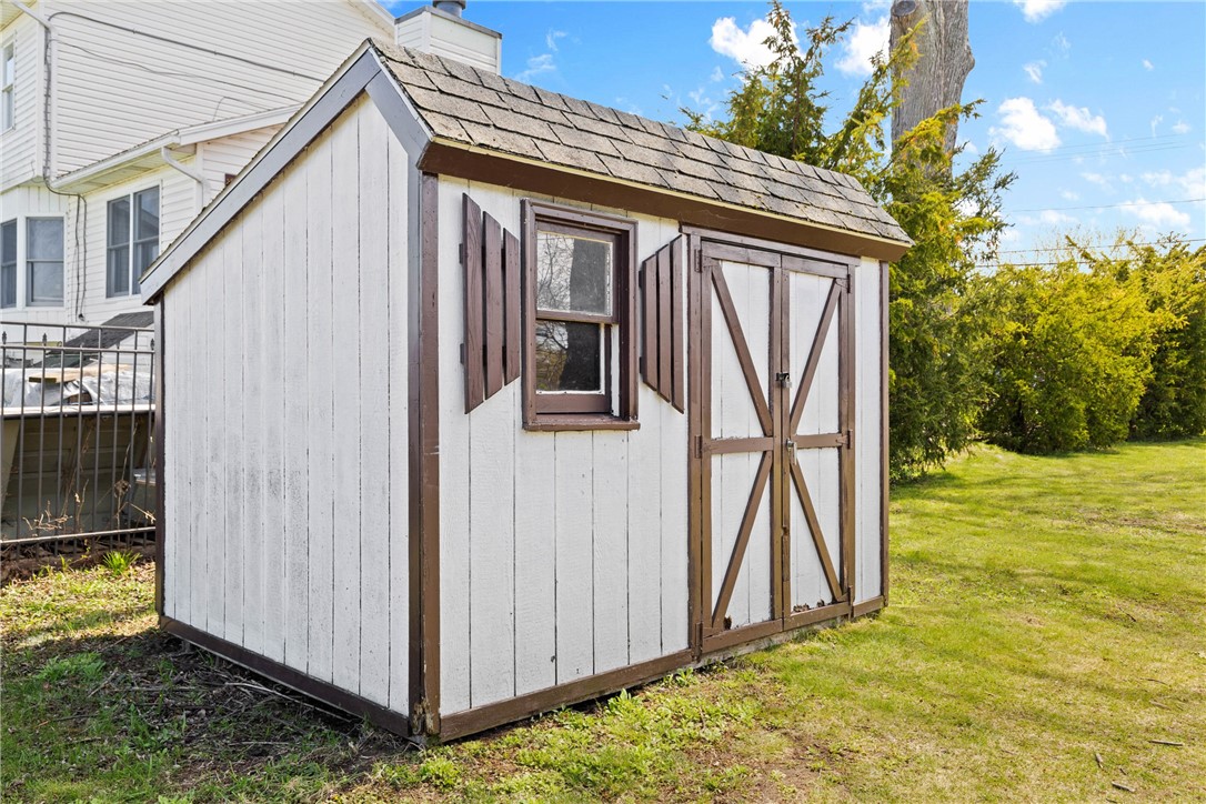 141 North Drive, Greece, New York image 32