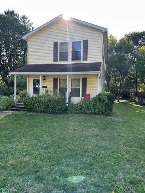 Photo of 7 Adams Street, Norwich, NY 13815 (MLS # R1637392)