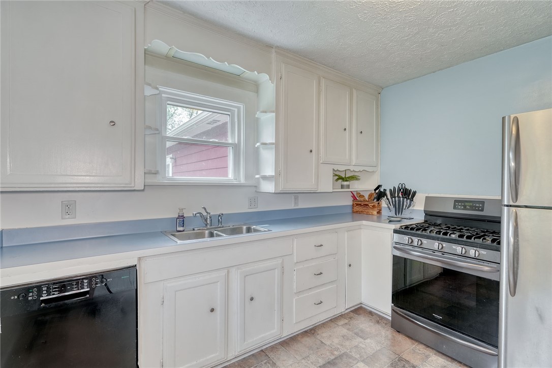1425 Chili Avenue, Gates, New York image 10