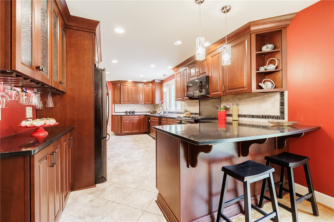 30 Kitty Hawk Drive, Pittsford, New York image 11