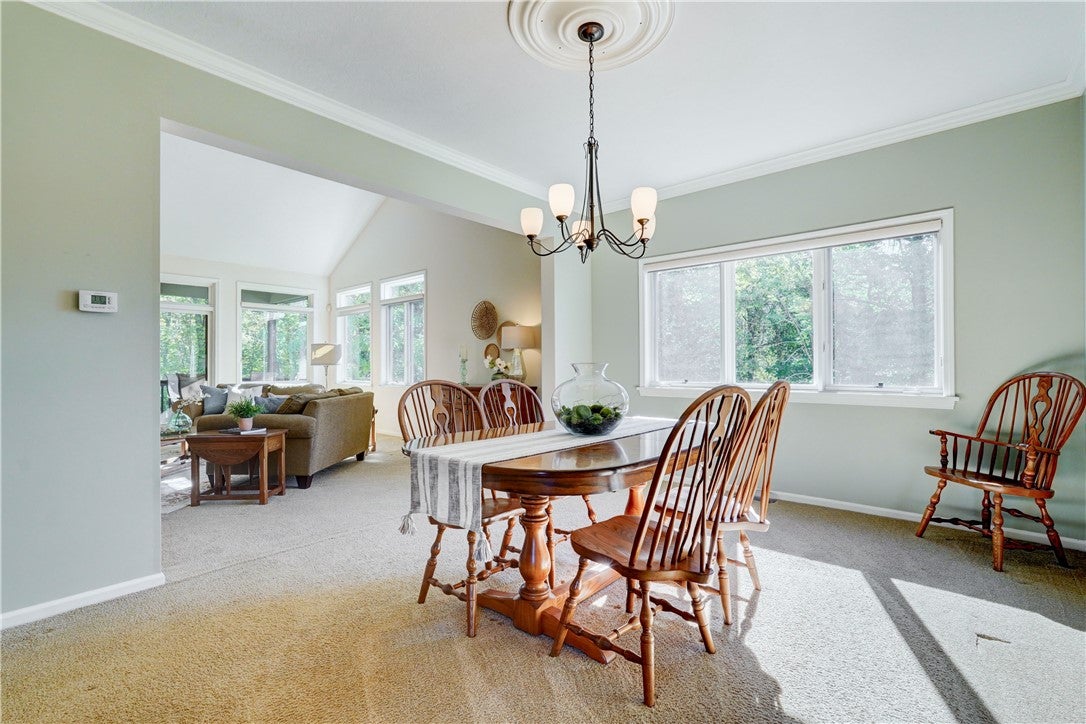 27 Spruce Ridge