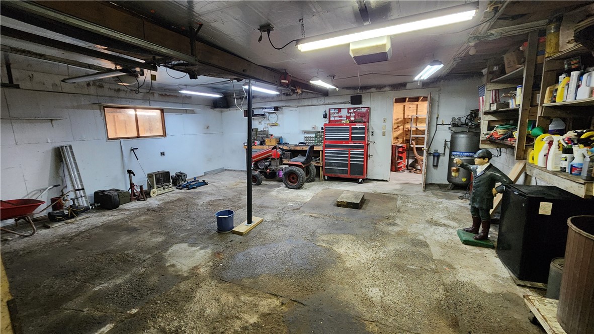 1 S Seneca Street, Waterloo, New York image 34