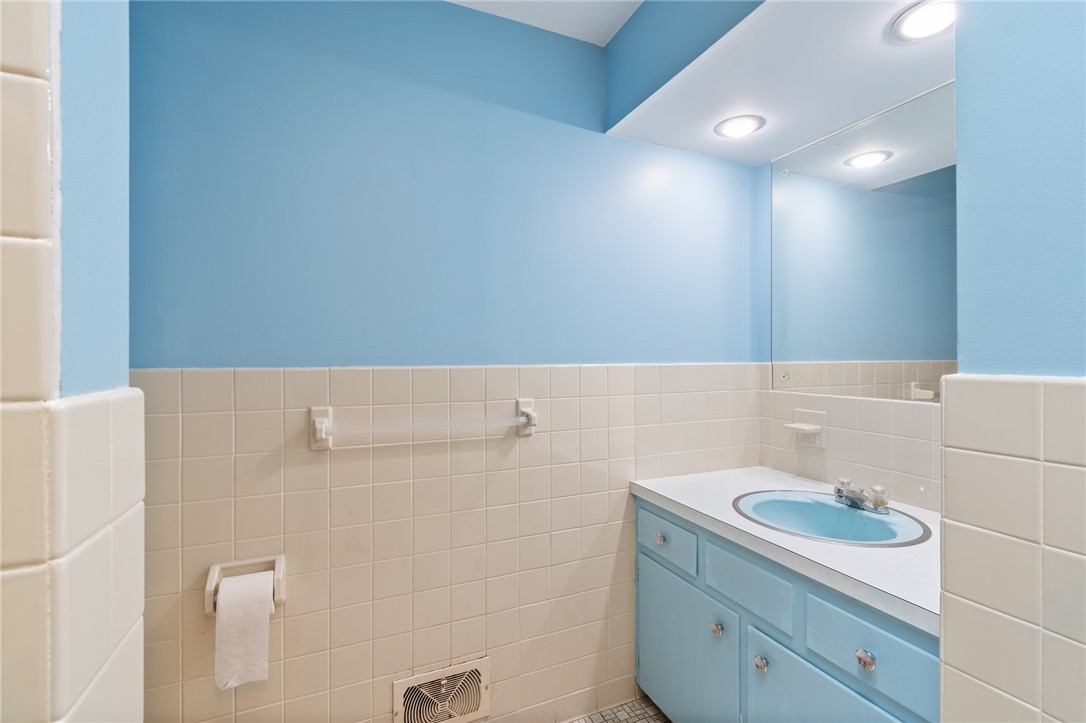 561 Whiting Road, Webster, New York image 33