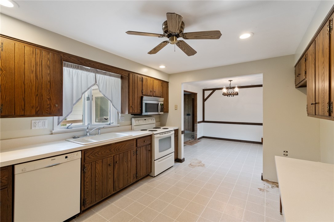 561 Whiting Road, Webster, New York image 6