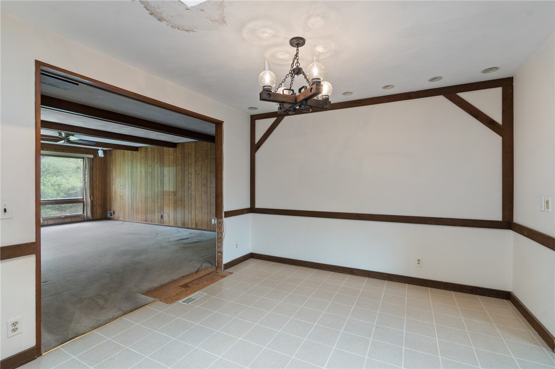 561 Whiting Road, Webster, New York image 16