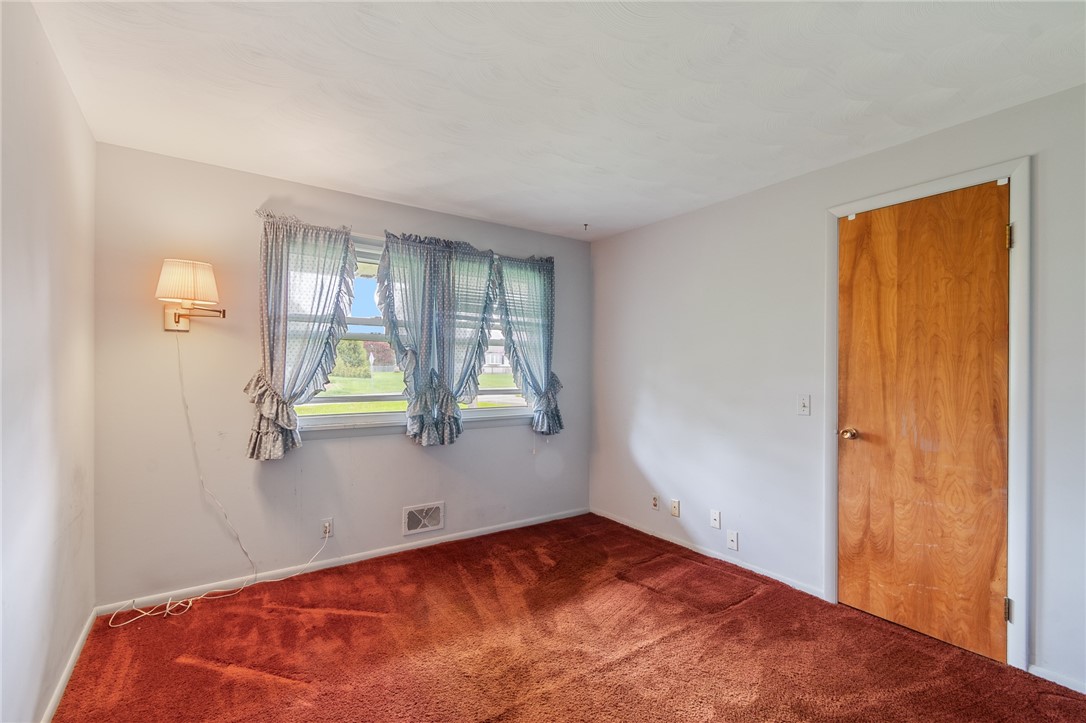 561 Whiting Road, Webster, New York image 32